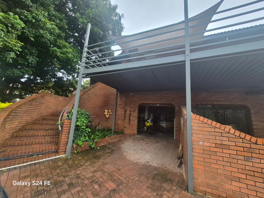 4 Bedroom Property for Sale in Safari Gardens North West